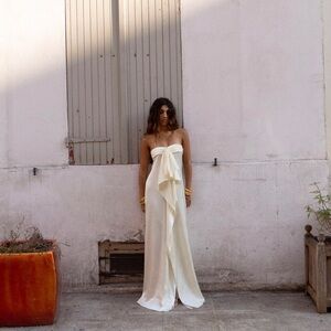 VivaCarpe Porcelain Maxi Dress in Crème